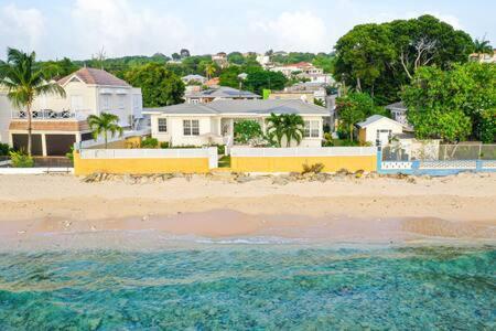 Paradise Villa Saint James Exterior photo